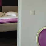 Appart hôtel Adonis 3*