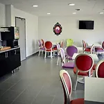 Adonis Apart-hotel 3*