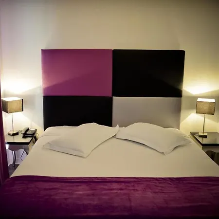 Adonis La Baule-Escoublac