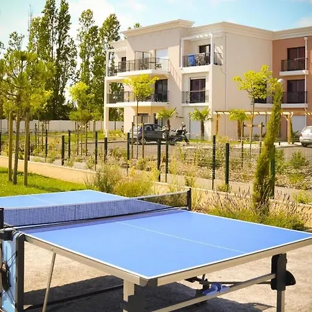 Appart hôtel Adonis 3*