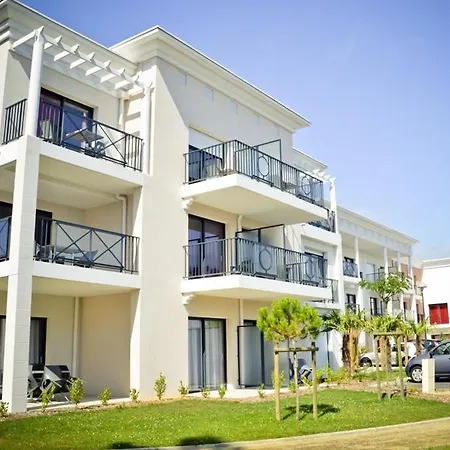Adonis Appart hôtel 3*