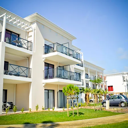 Appart hôtel Adonis 3*