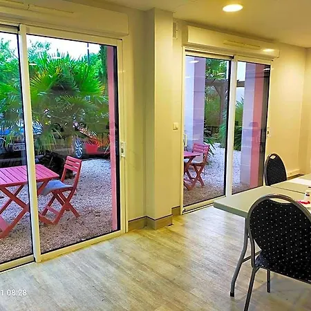 Aparthotel Adonis