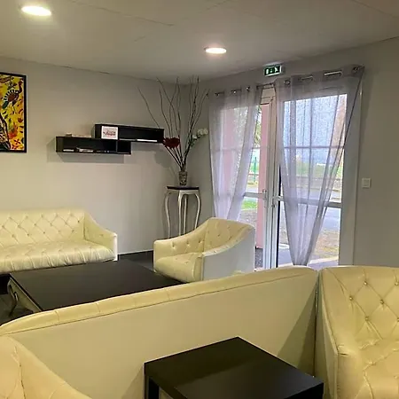 Aparthotel Adonis