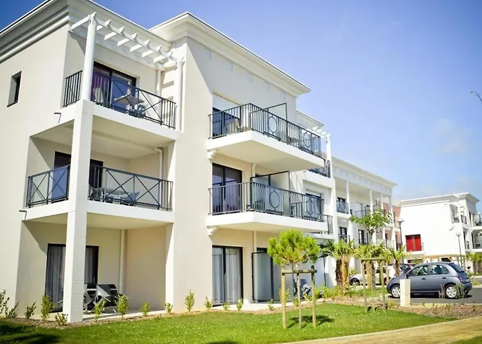 Adonis Appart hôtel 3*