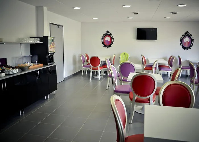 Adonis Appart hôtel 3*