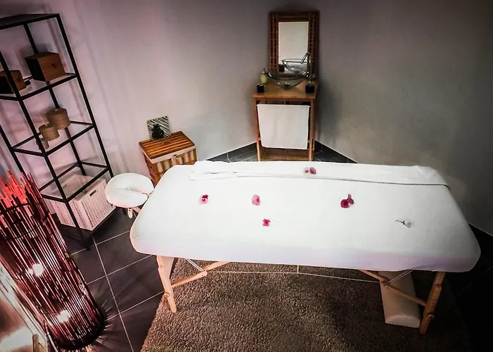 Adonis Appart hôtel 3*